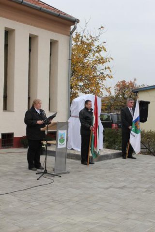 2016-1956-os megemlékezés, emlékmű átadása