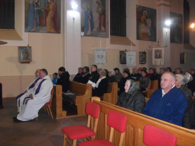 2018-Szenségimádás