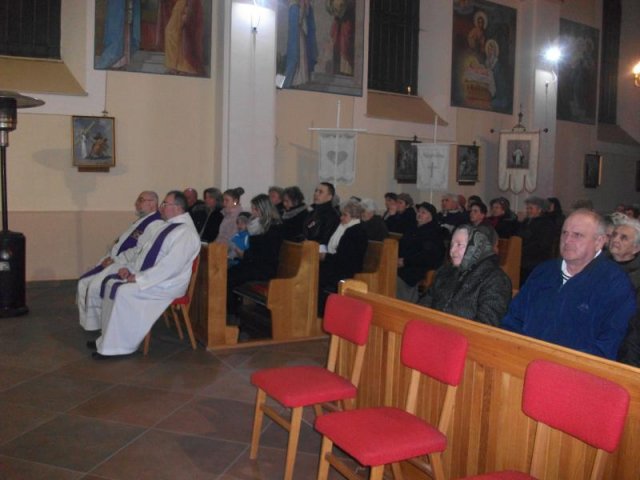 2018-Szenségimádás