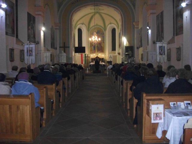 2018-Szenségimádás