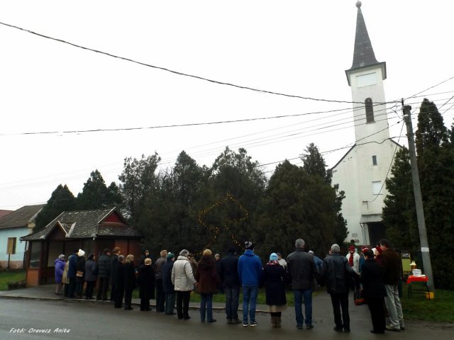 Adventi gyertyák meggyújtása 2015